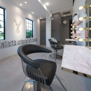 Grandeur Mirror